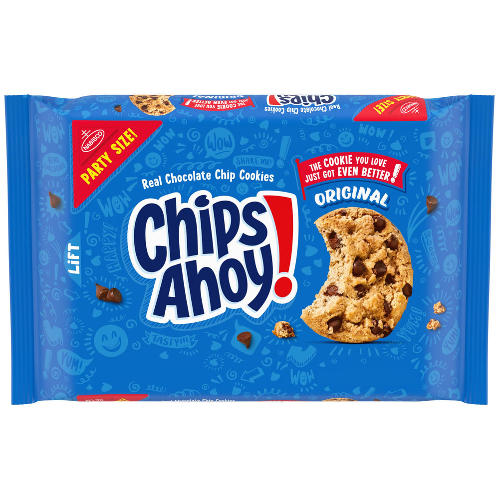 Chips Ahoy Original cookies in a bright package, ideal for quick school lunches.