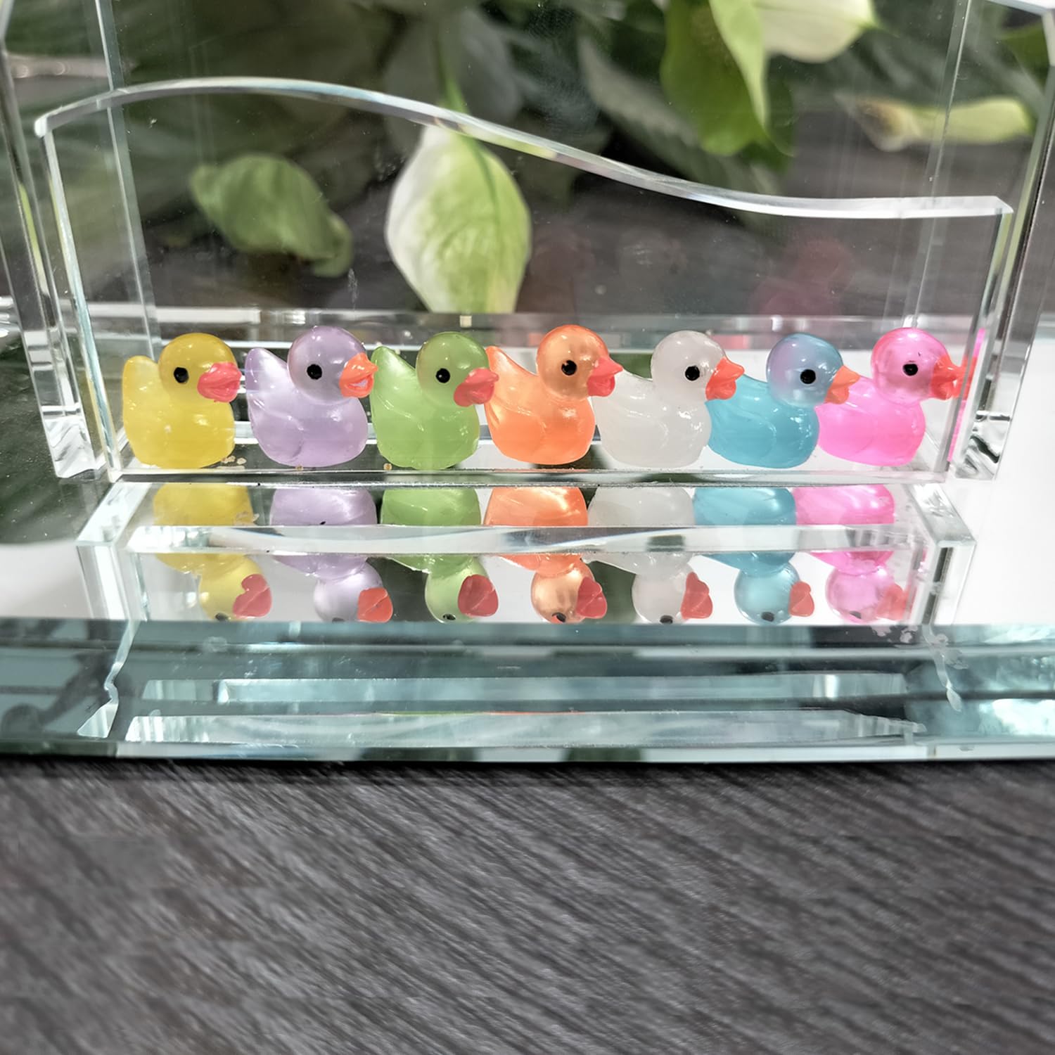 Cidinge resin ducks serve as garden ornaments with whimsical touch.