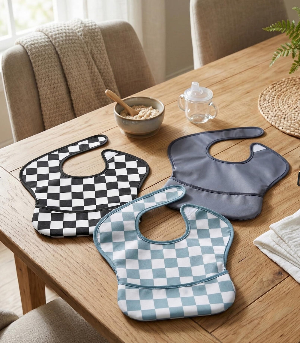 Civarua Kids Cherkerd bib waterproof layer protects clothing during meals