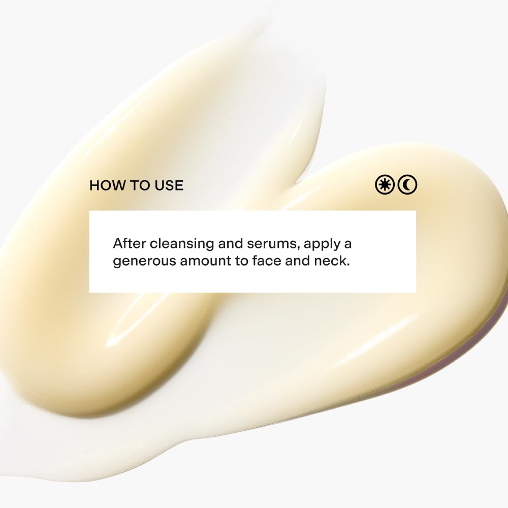 CLEARSTEM Hydraglow jar with soft glow suggesting hydrated skin