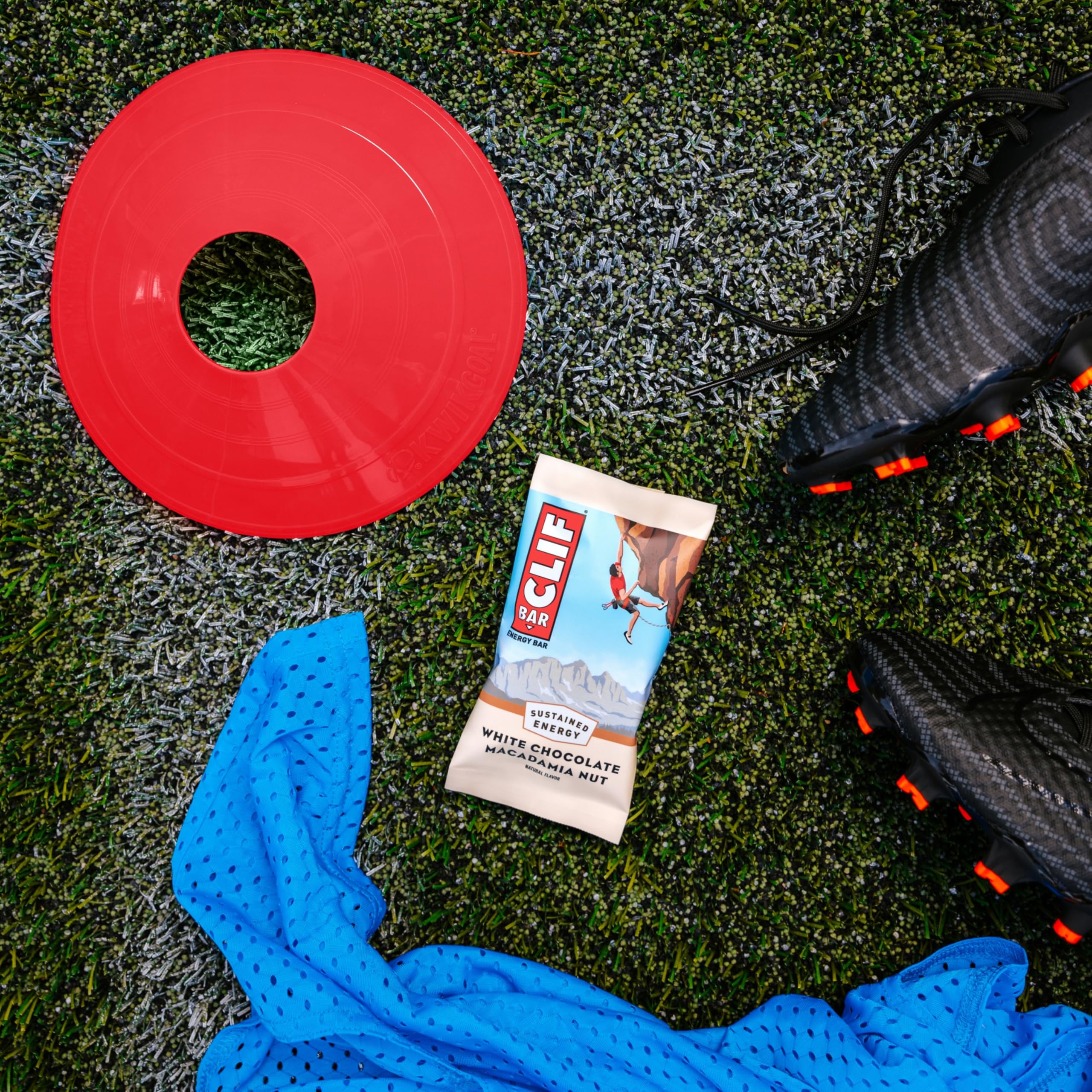 Packaging highlights six flavors in the CLIF Bar variety pack.