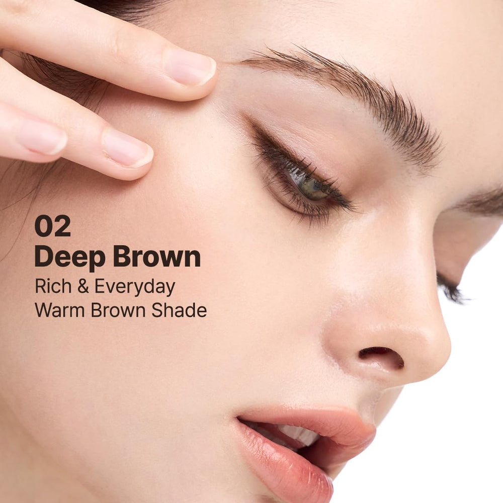 CLIO Extreme Gelpresso pencil waterproof formula resists sweat and humidity all day.