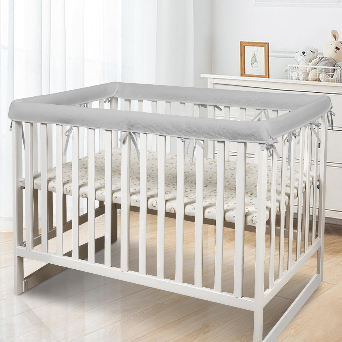 CLYCSRC 4pc mesh crib top-rail set close-up shows breathable fabric for airflow