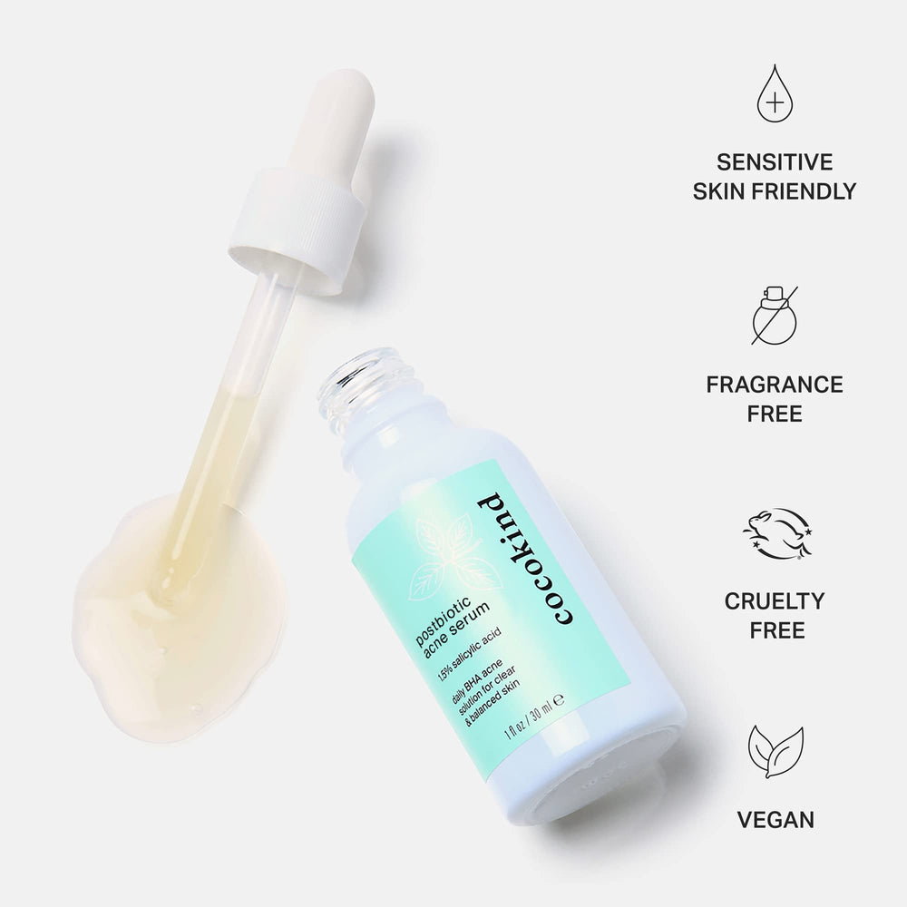 On-skin view illustrating potential pore decongestion and reduced redness.