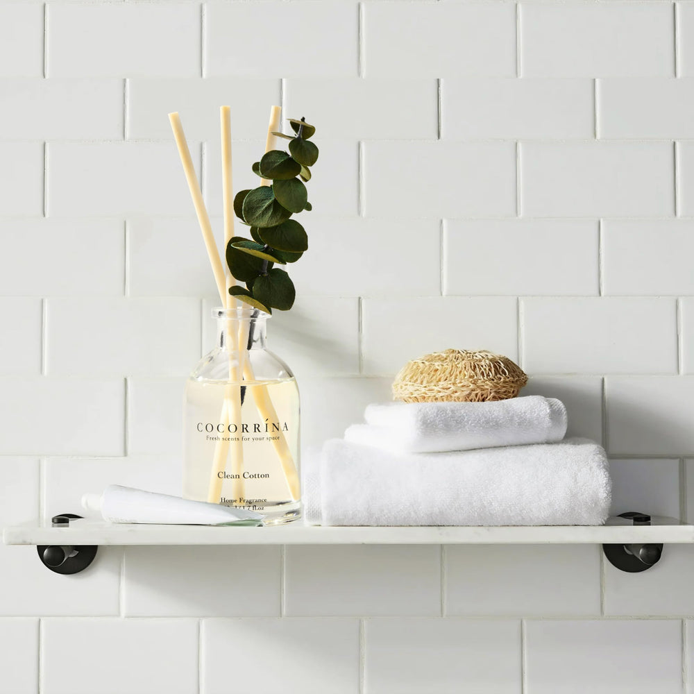 COCORRÍNA Diffuser set packaging display shows a ready-to-gift presentation.
