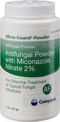 Coloplast Micro-Guard powder shaker demonstrates easy, even application.