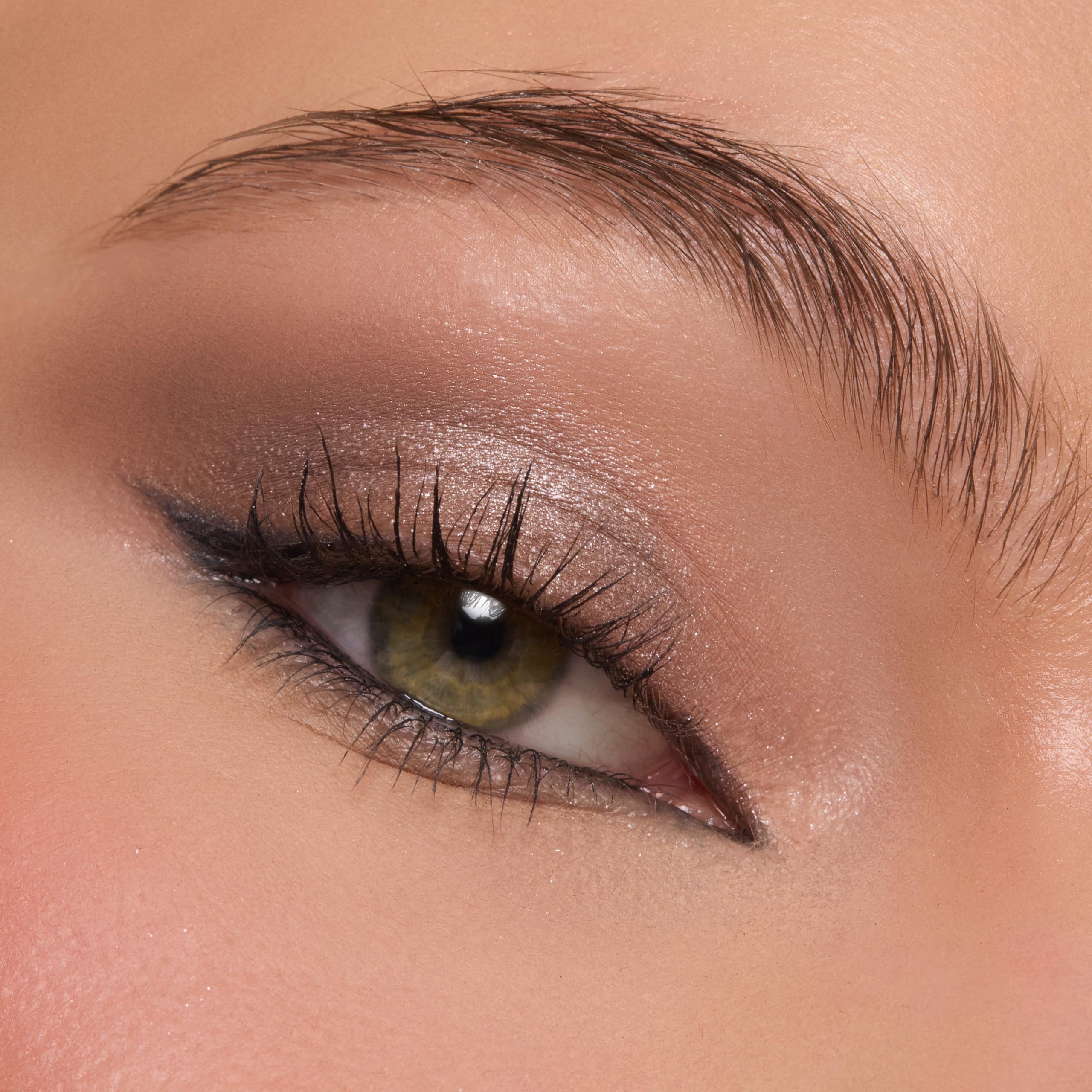 ColourPop Deja Brew application brush demonstrates ideal tools for payoff