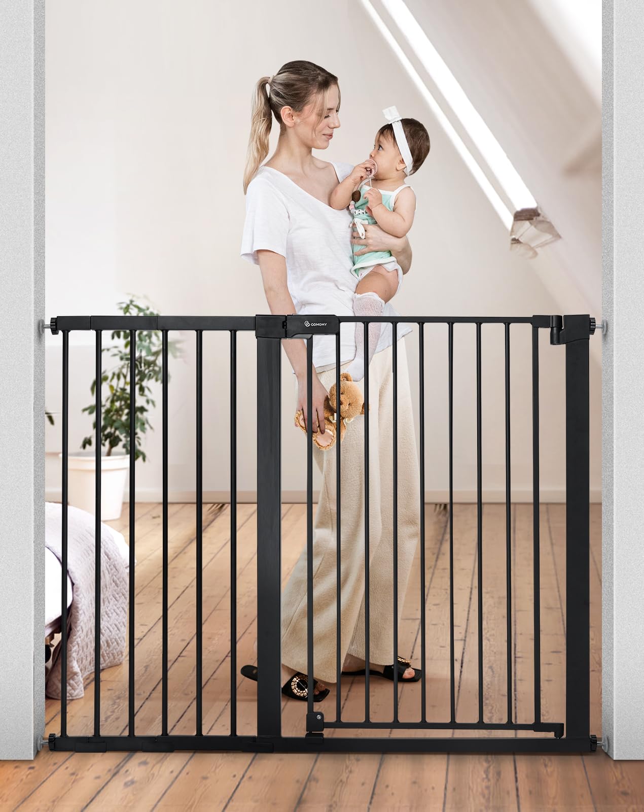 COMOMY 36-inch gate in closed state keeps pets secure on stairs