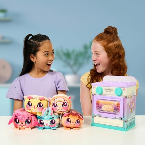 Cookeez Makery Lil' Bakez Oven decorate-ready plush with six delicious scents for cozy stories.