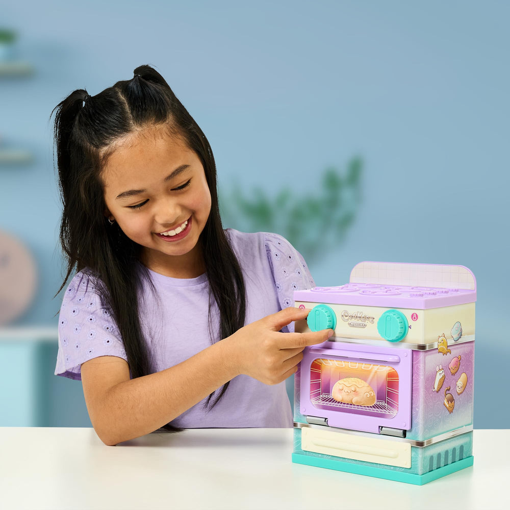 Cookeez Makery Lil' Bakez Oven sustainable, mess-free pretend play with plush treats.