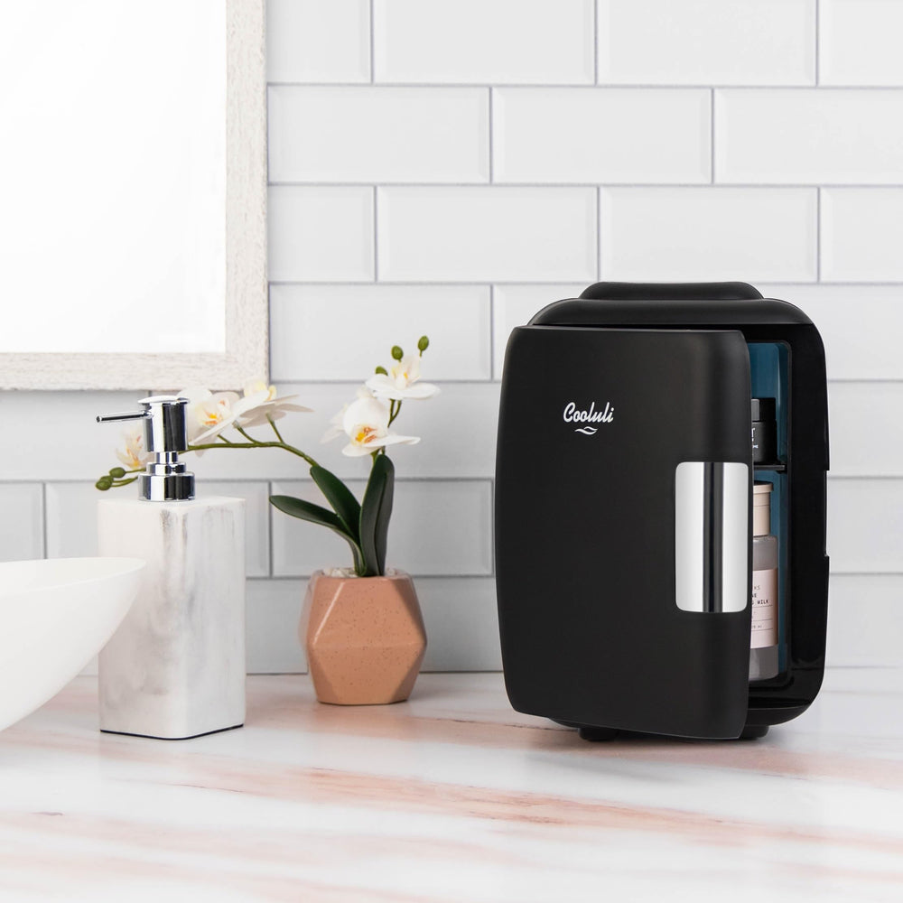Cooluli Mini Fridge 4L USB power option for flexible placement