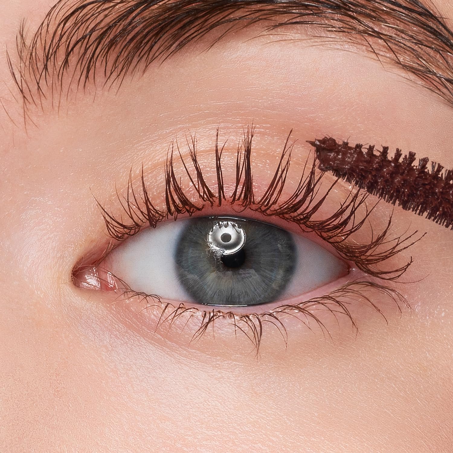 Cosnori Perfect Setting Mascara Korean innovation highlights modern formulation and sleek design.