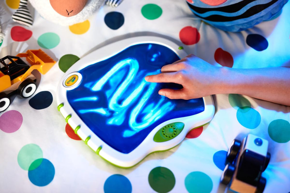 Crayola Toddler Touch Lights in-action demonstrates interactive lighting and music.