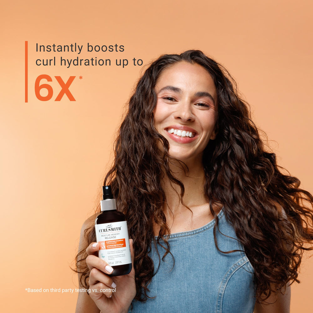 Frizz-control results with a weightless finish on smooth curls.