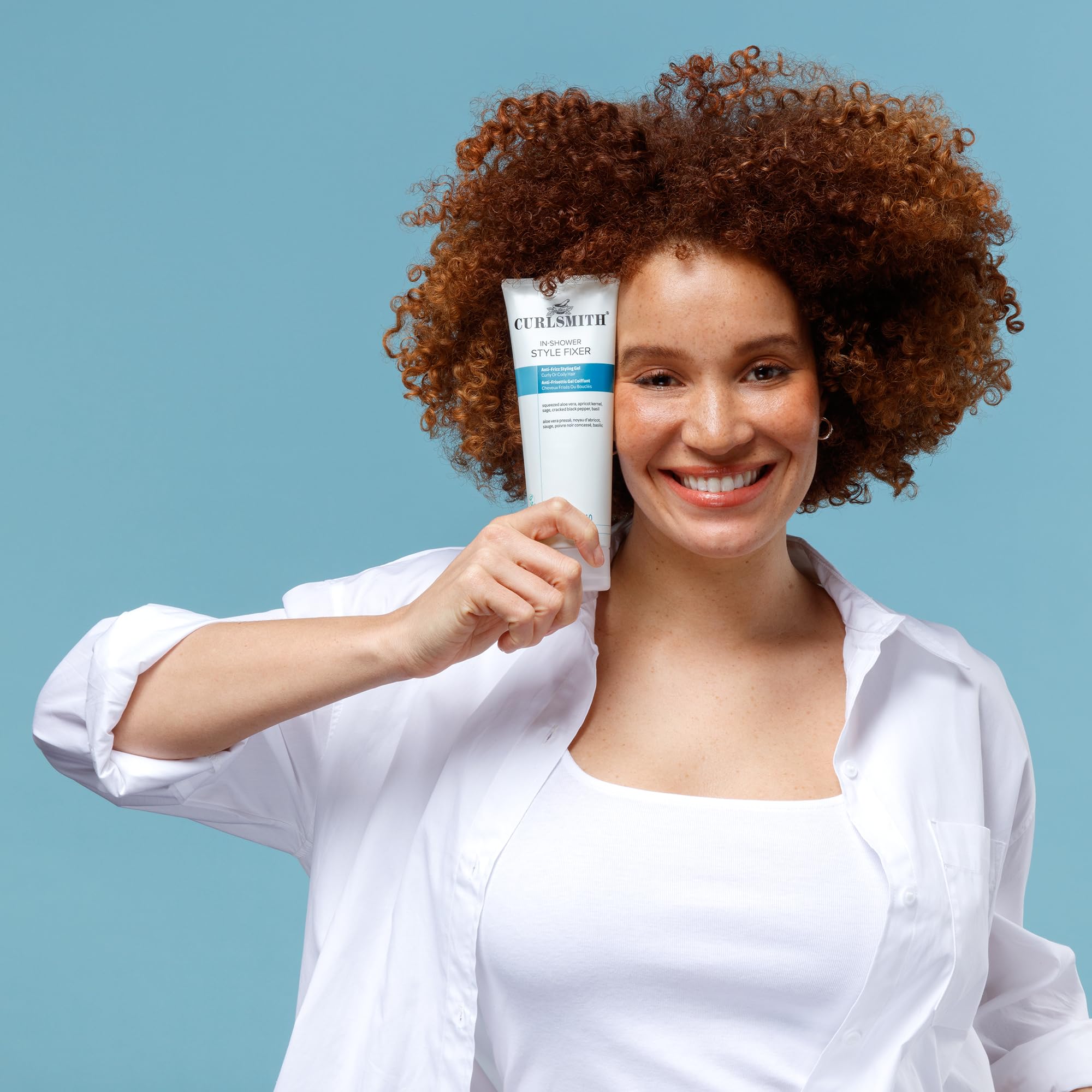 Curlsmith In-Shower Style Fixer breaking the crunch during scrunch