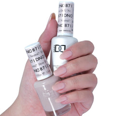 DAISY DND duo pack bottles display gel and lacquer for a coordinated manicure.