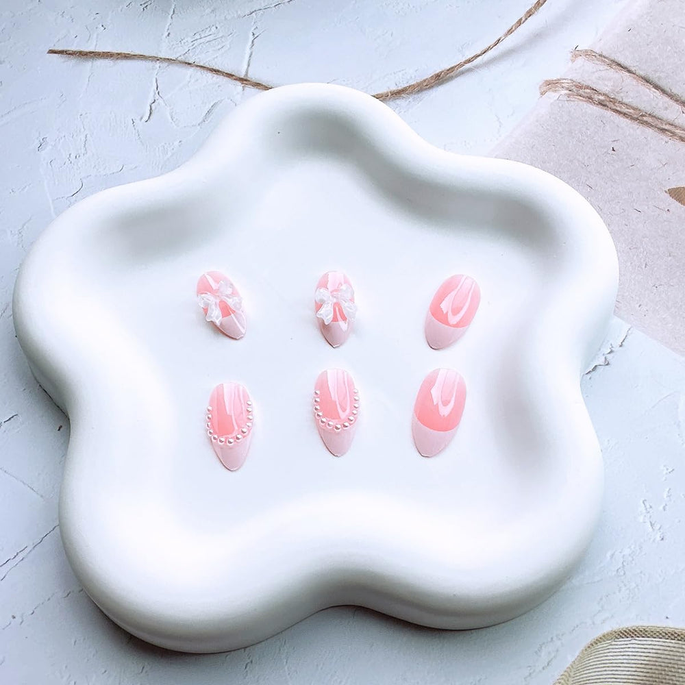 Dajijiyou pearl designs on white French tips for elegant quick manicures