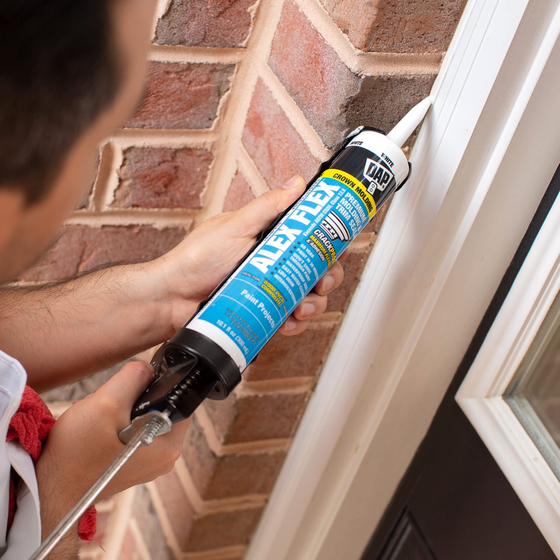 Interior-exterior use of DAP Alex Flex on wood and PVC