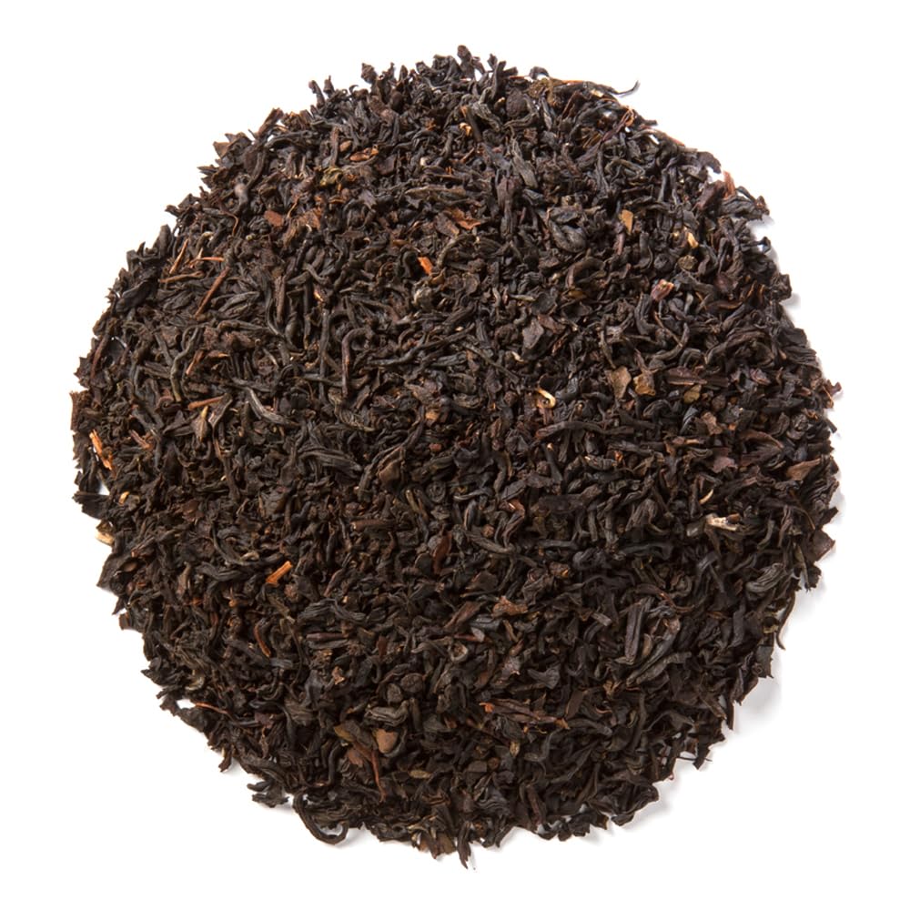 A brewed cup of Davidson's Irish Breakfast delivers a robust, versatile morning ritual.