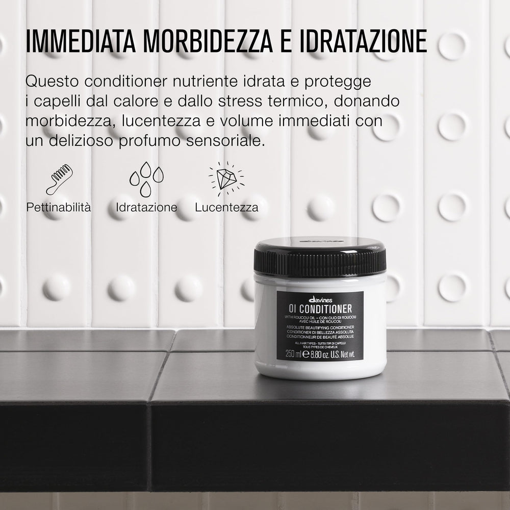 Davines OI Conditioner ingredients featuring Roucou oil and antioxidants.