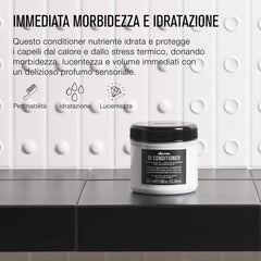 Davines OI Conditioner ingredients featuring Roucou oil and antioxidants.