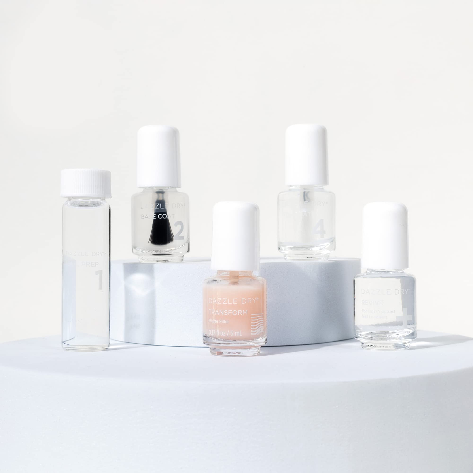 Dazzle Dry Fast Dry Top Coat delivers a glossy, durable finish.