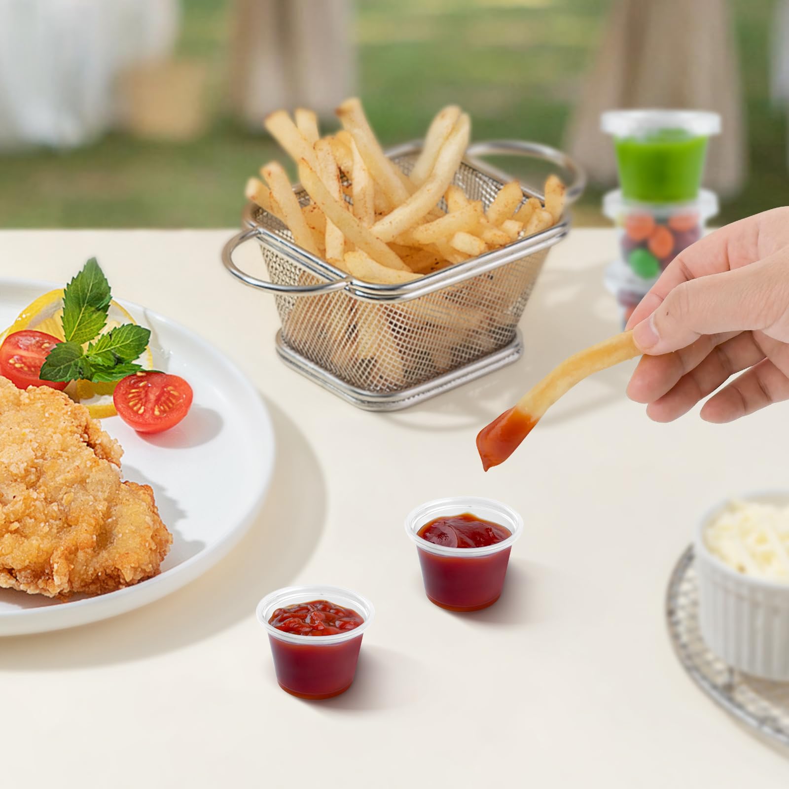 Dealusy 360 cups ideal for sauces dressings or samples
