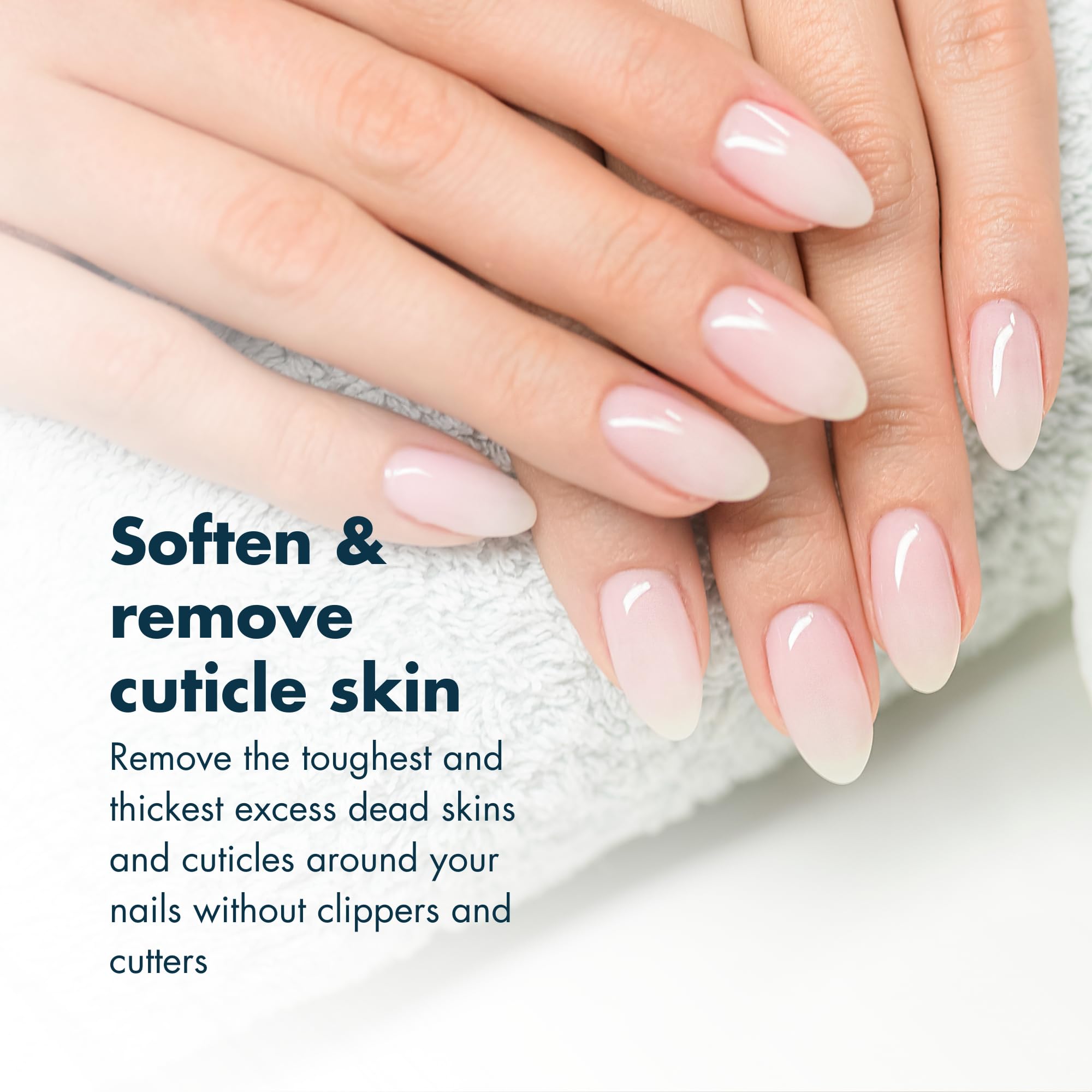DeEnti Instant Cuticle Remover Gel after 15 seconds ready to push back