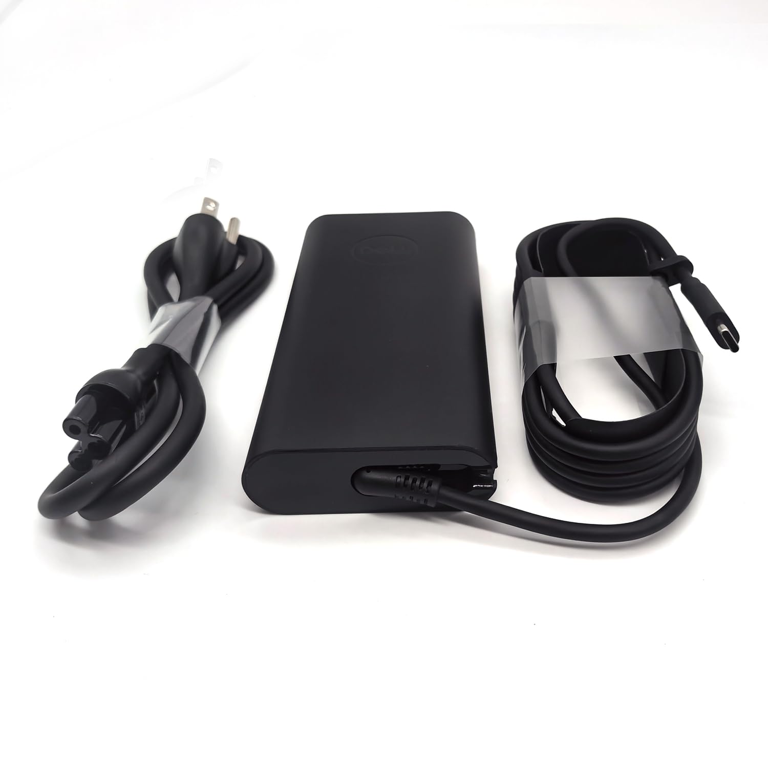Dell charger USB-C tip is ready for fast, reliable laptop charging.