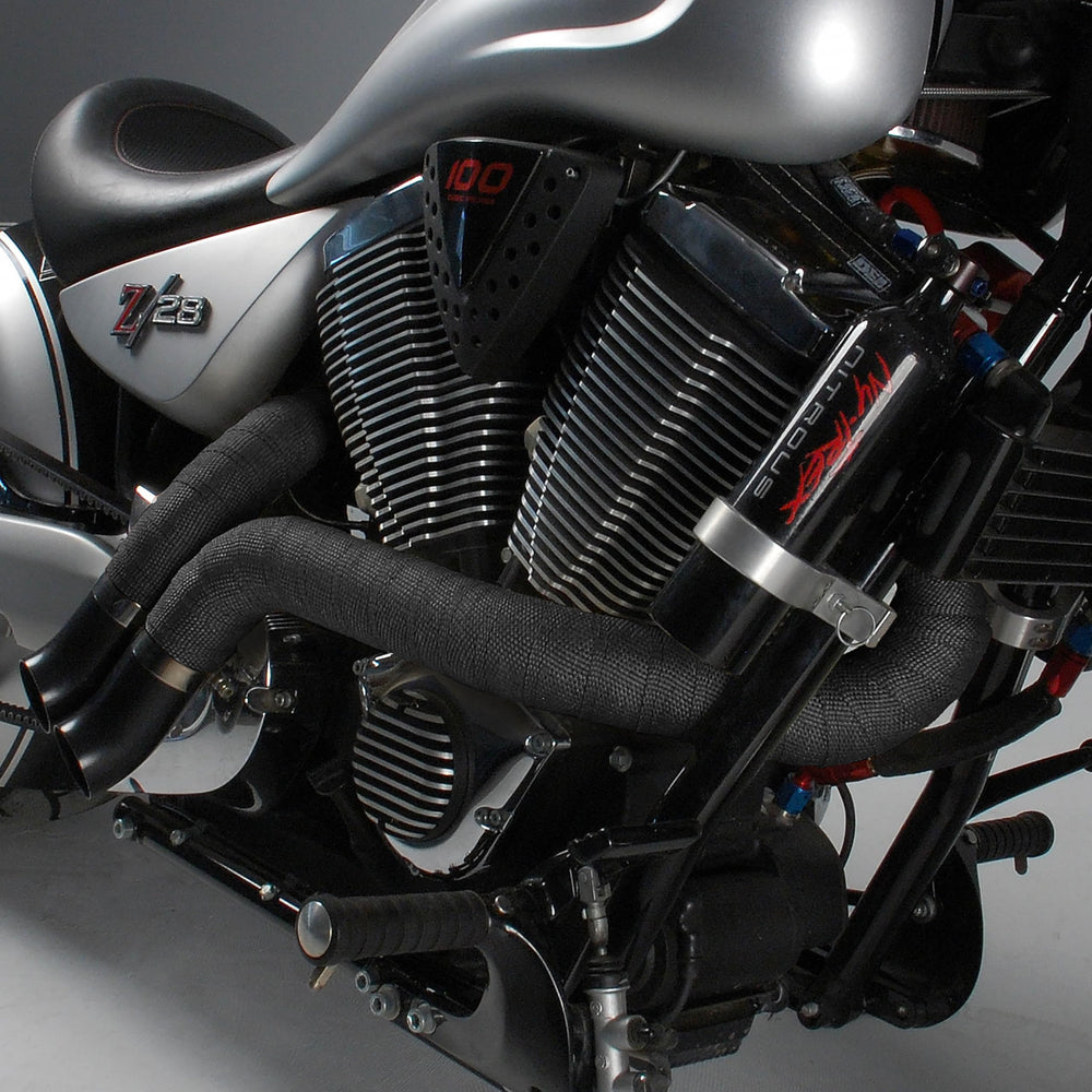 Design Engineering label on the can communicates heat resistance and maintenance benefits.