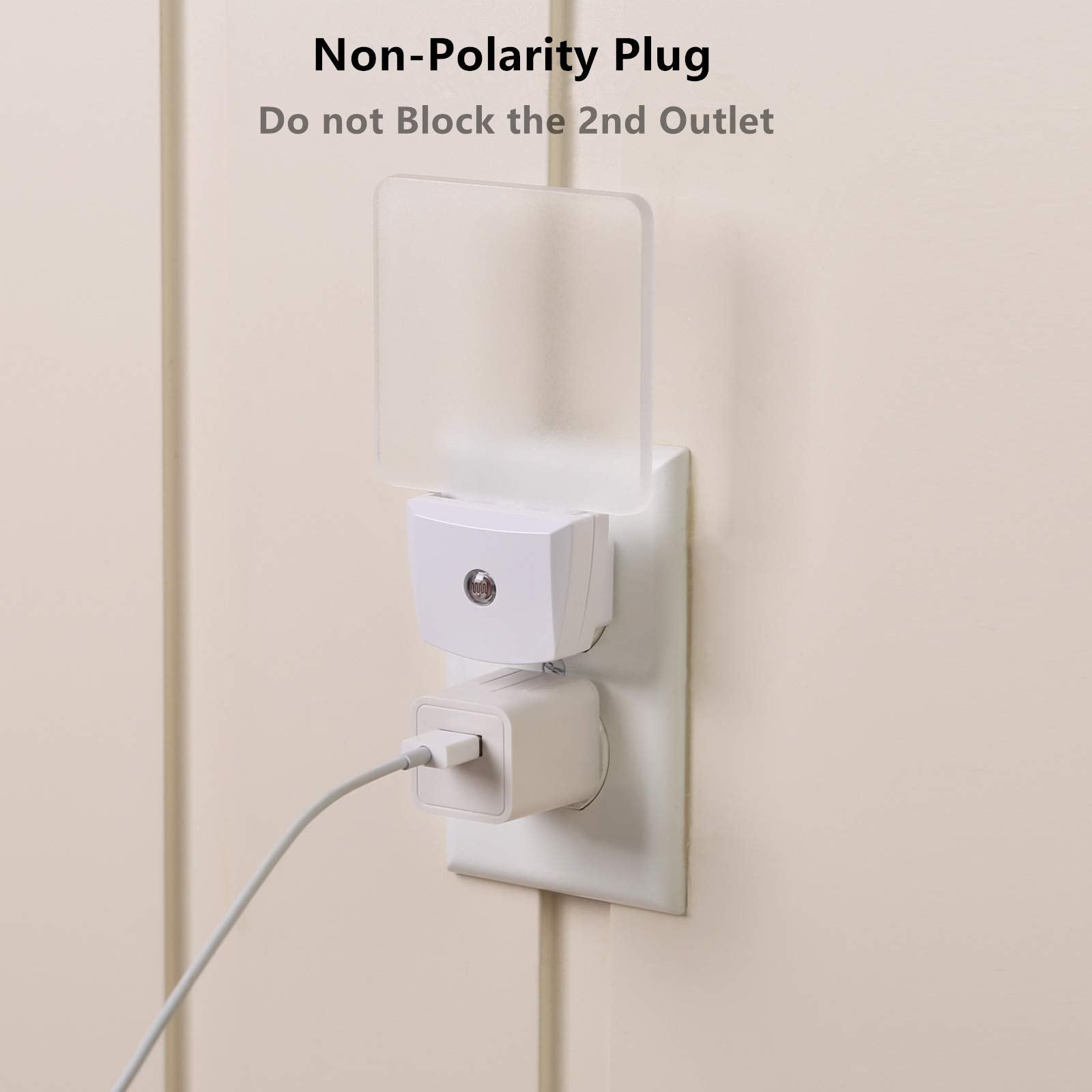 DEWENWILS 3000K warm night light creates a cozy nighttime atmosphere