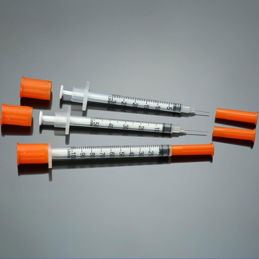 Compact Dfpty syringe with ergonomic grip and slender needle