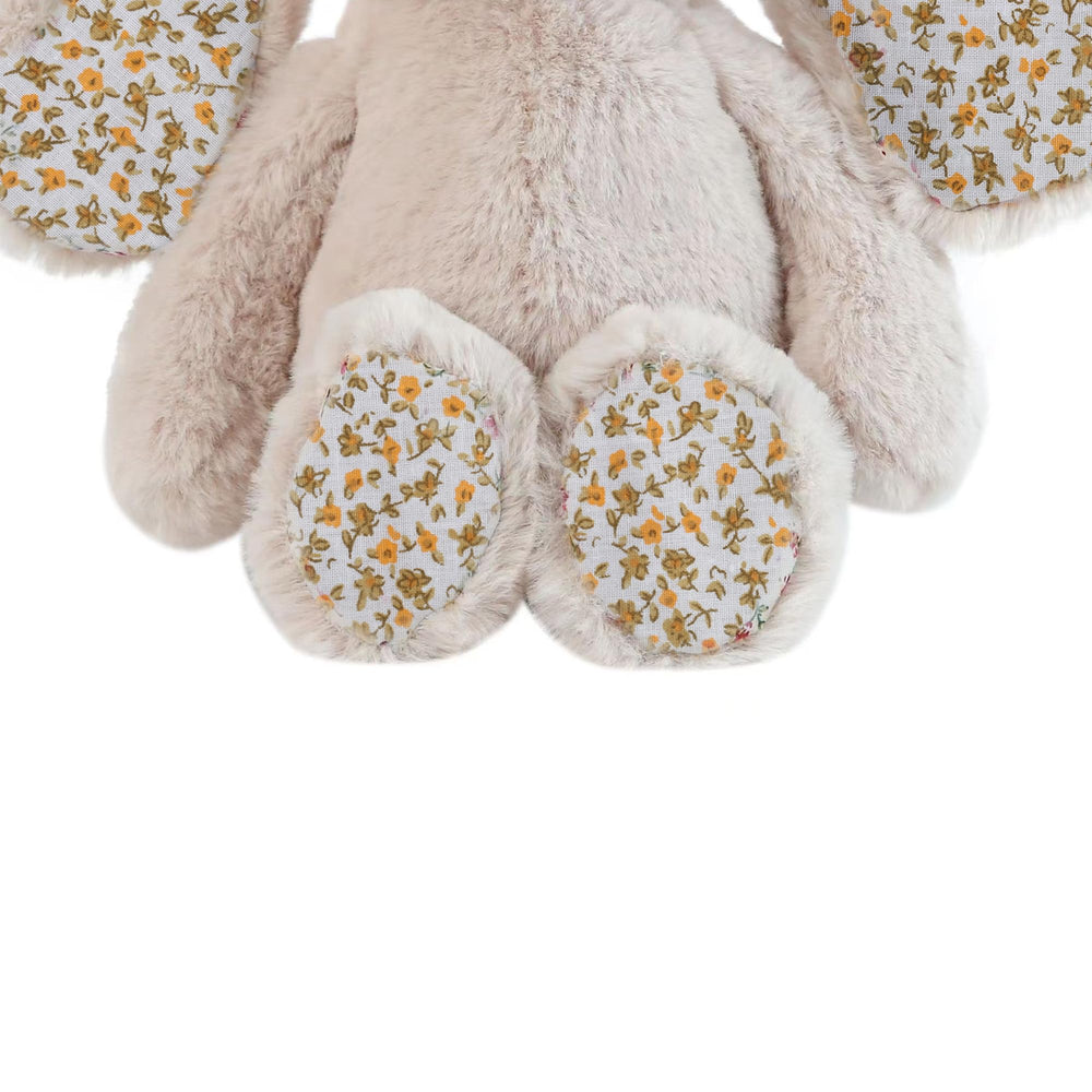 DILLY DUDU Blossom Bunny stitched nose details add charming character.