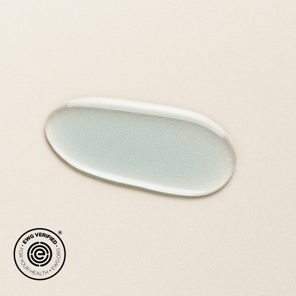 DIME Beauty Blue Oil on skin demonstrates nightly nourishment and calm.