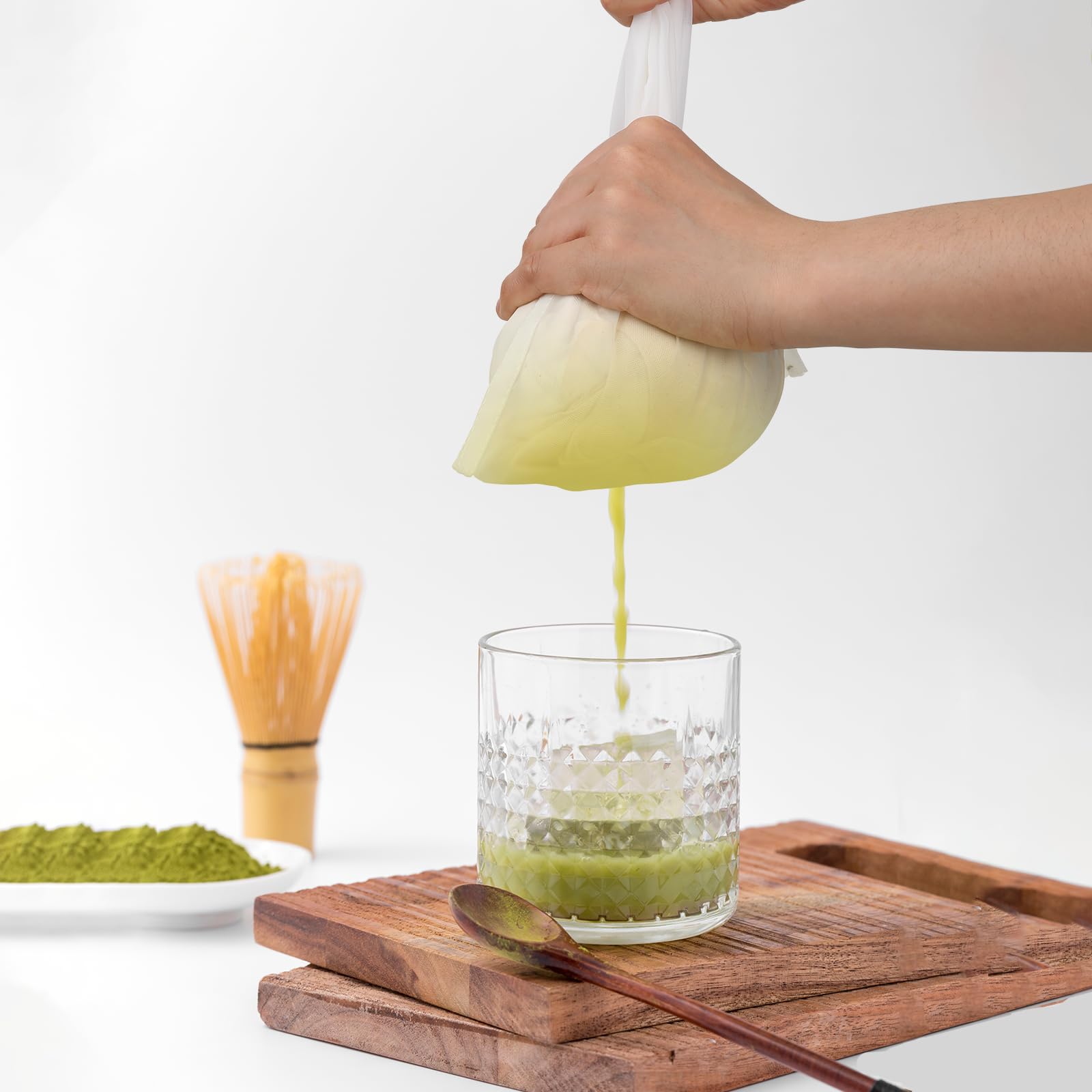 DIVINA VITAE durable, odor-free nylon bags for long-term kitchen use.