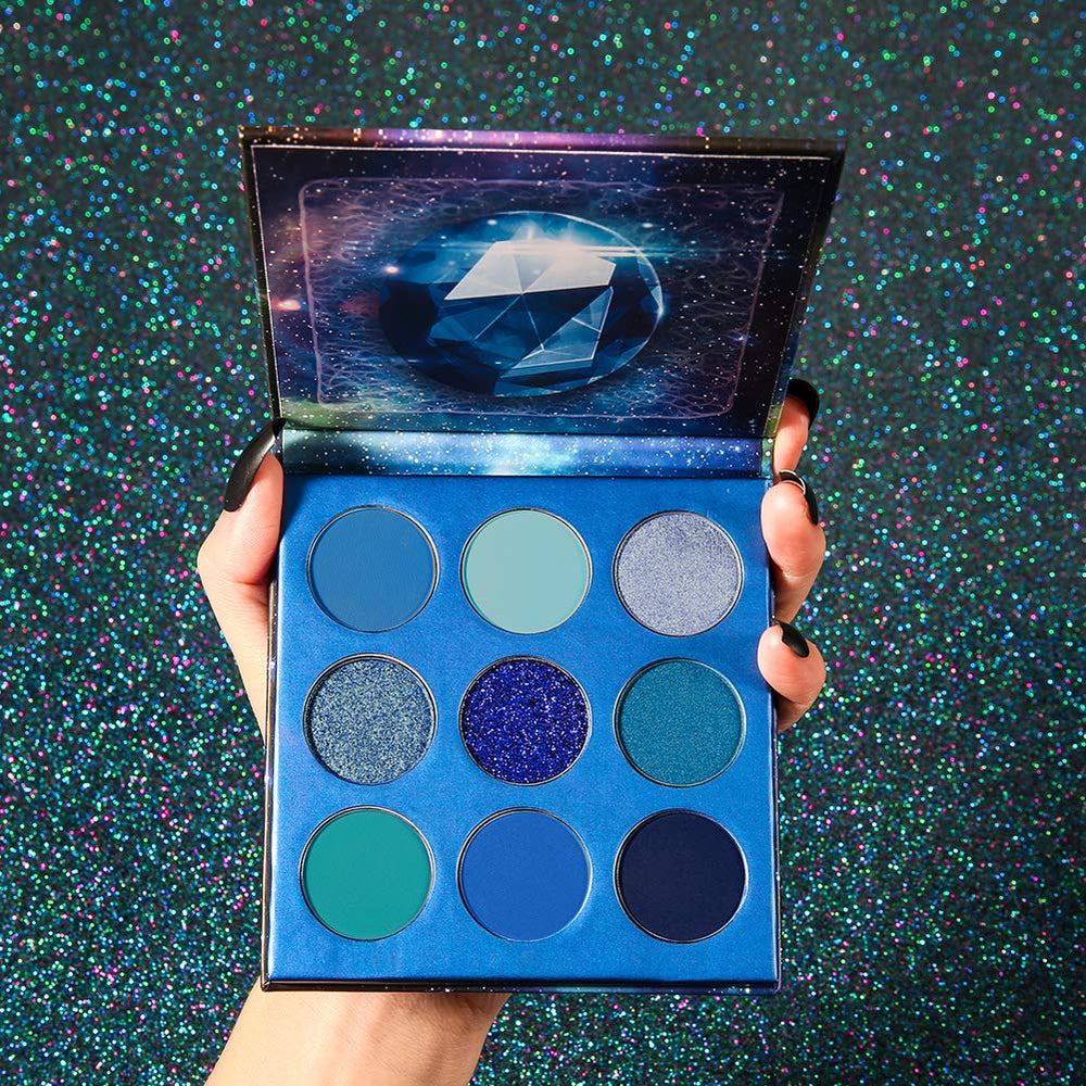 Docolor Eyeshadow Palette blue matte shades create defined looks.