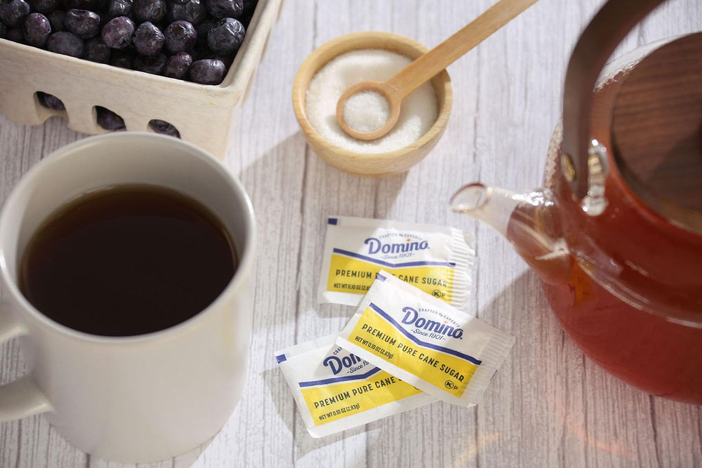 Domino sugar packets ideal for restaurants, cafes, and break rooms.