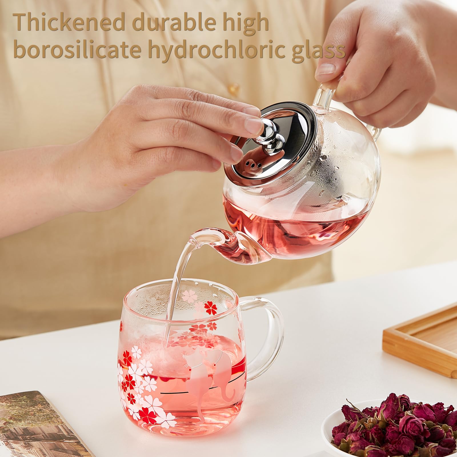 DOPUDO borosilicate glass teapot highlights clarity for blooming tea sessions.