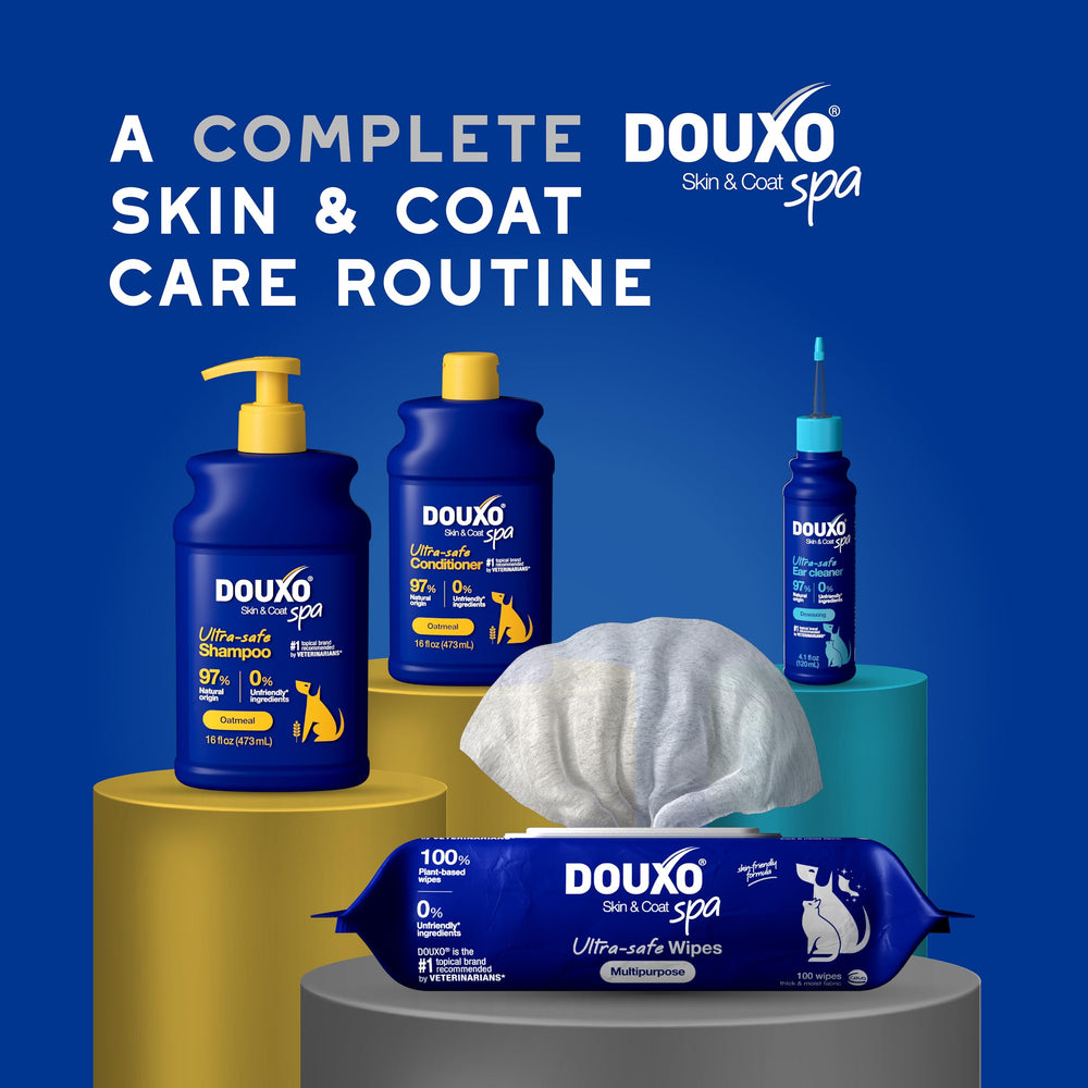 DOUXO Skin and Coat SPA wipes bottle close-up for easy storage
