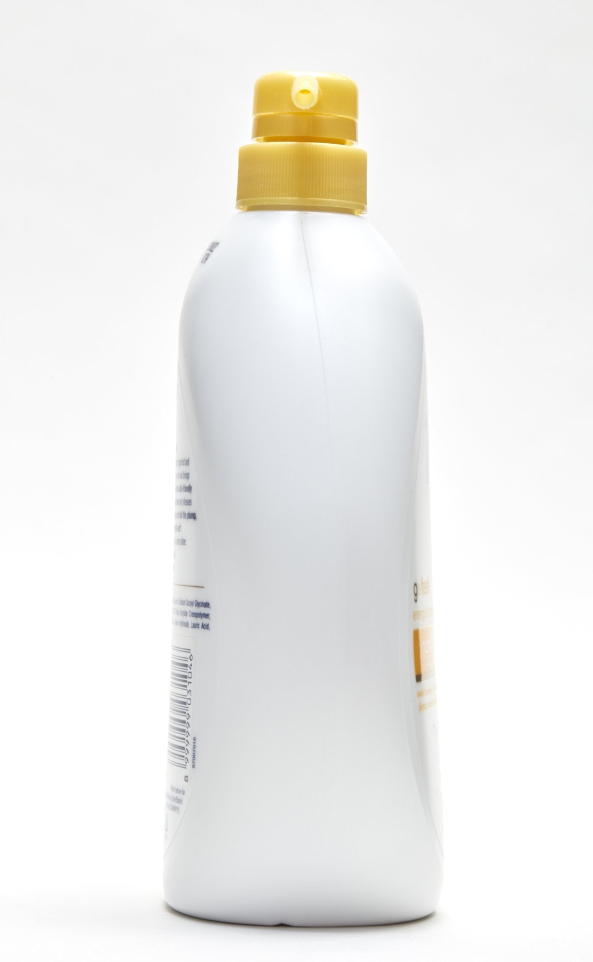 Dove Go Fresh Energize label emphasizes moisturizing beauty essence for skin nourishment