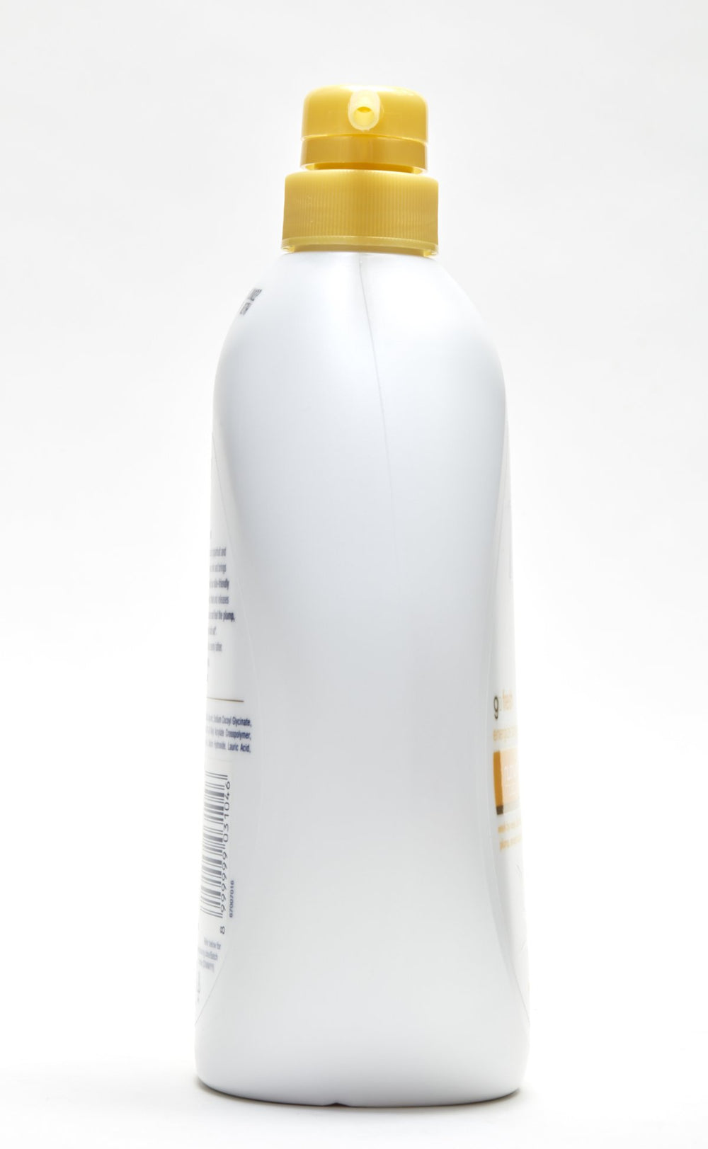 Dove Go Fresh Energize label emphasizes moisturizing beauty essence for skin nourishment