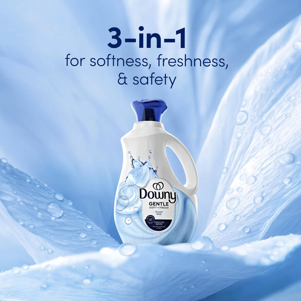 Downy Gentle Soft Ocean Mist close-up of the dispenser for easy pouring.
