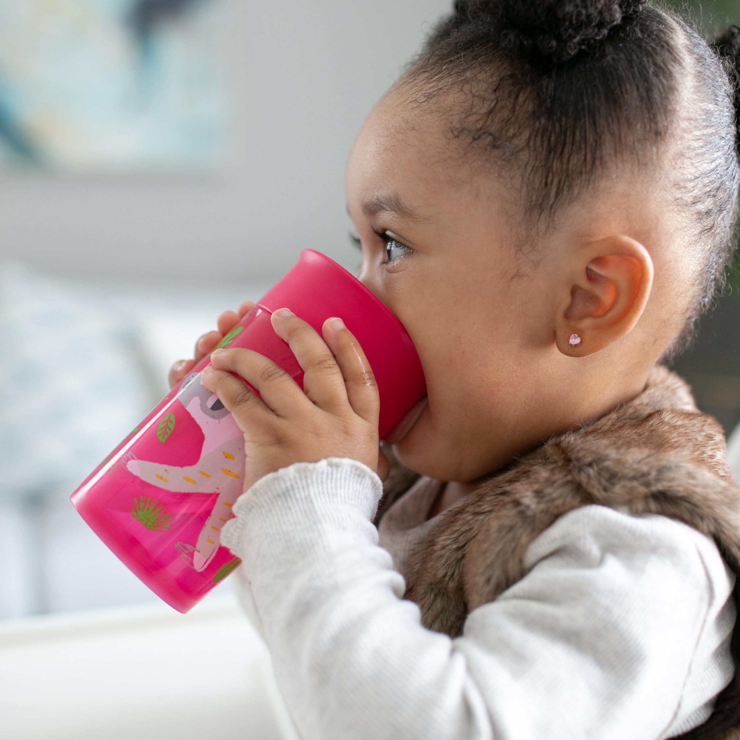 Dr. Brown's Milestones Cheers360 features cute animal prints that kids love.