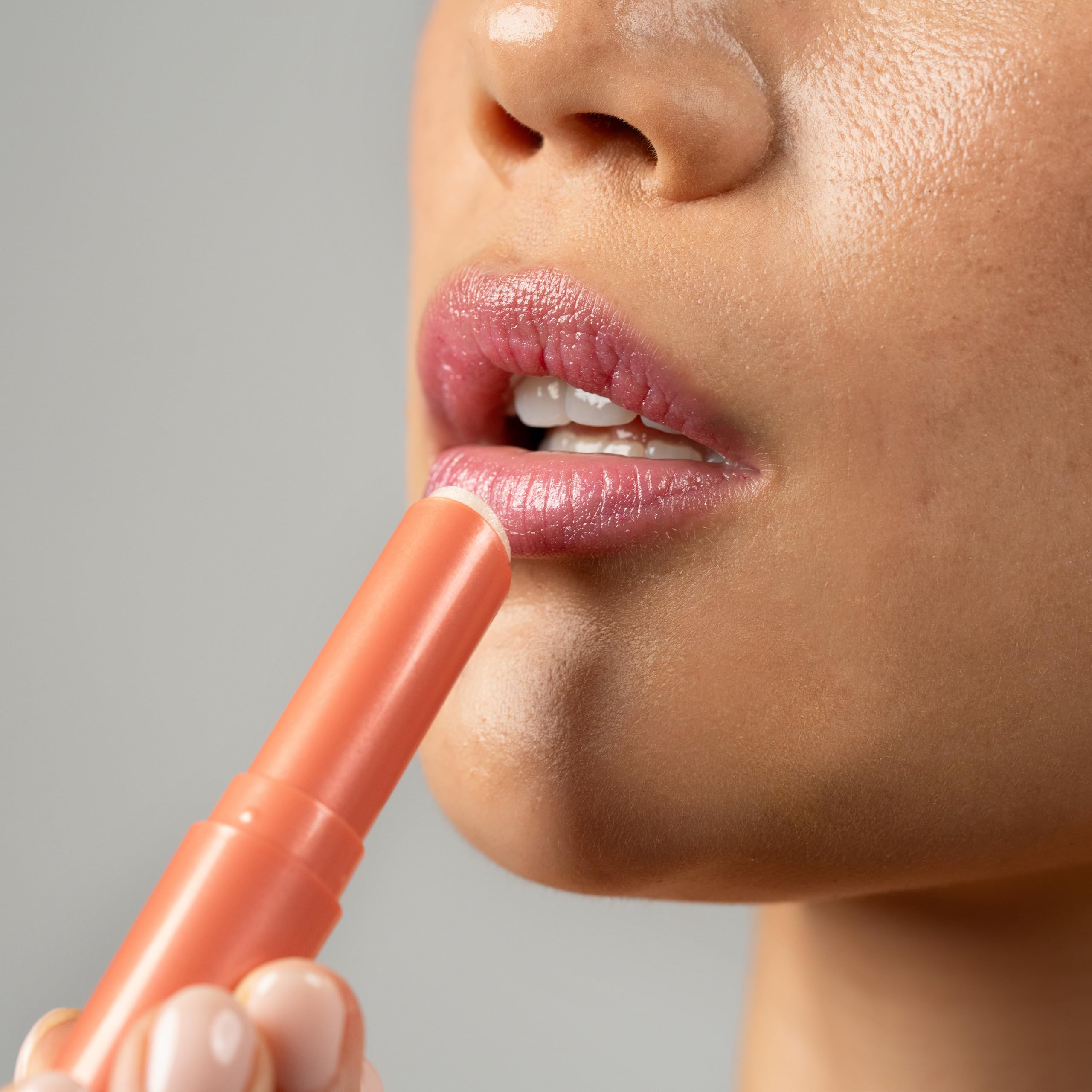Dr. PawPaw tinted balm for women and teens offers versatile shade