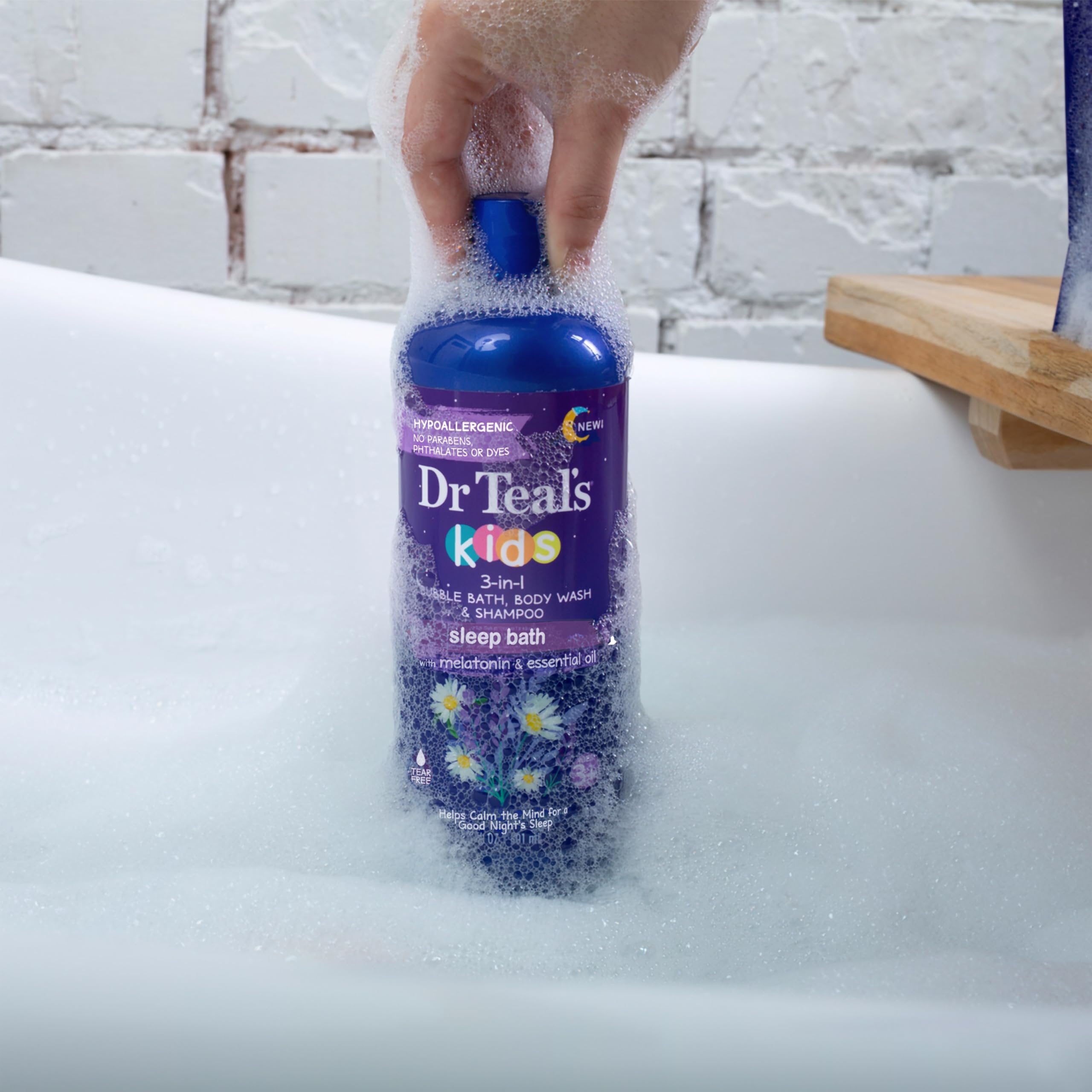 Dr Teal's Kids 3-in-1 Sleep Bath label closeup shows ingredients.