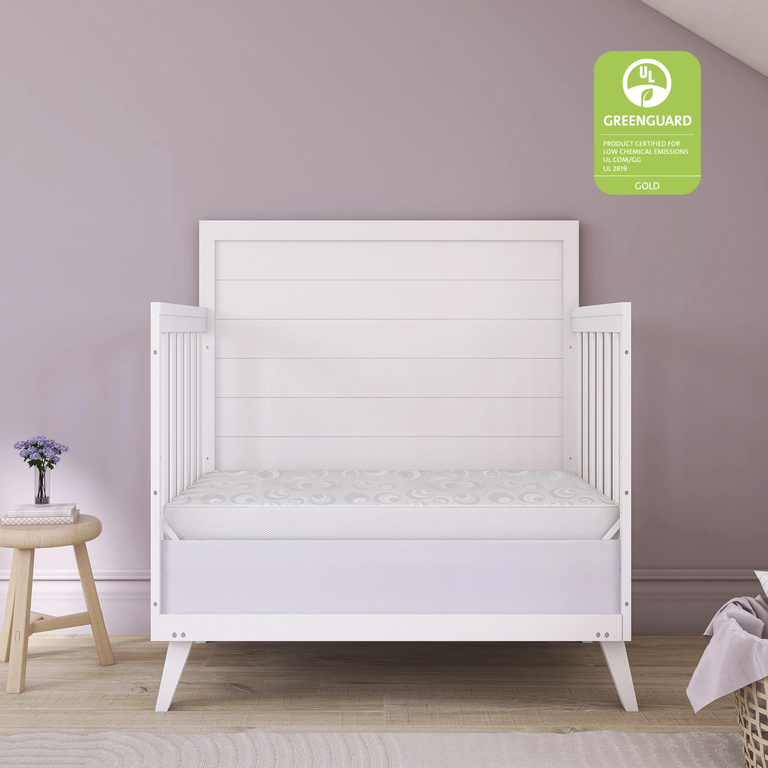 Dream On Me easy wipe-clean surface for quick maintenance