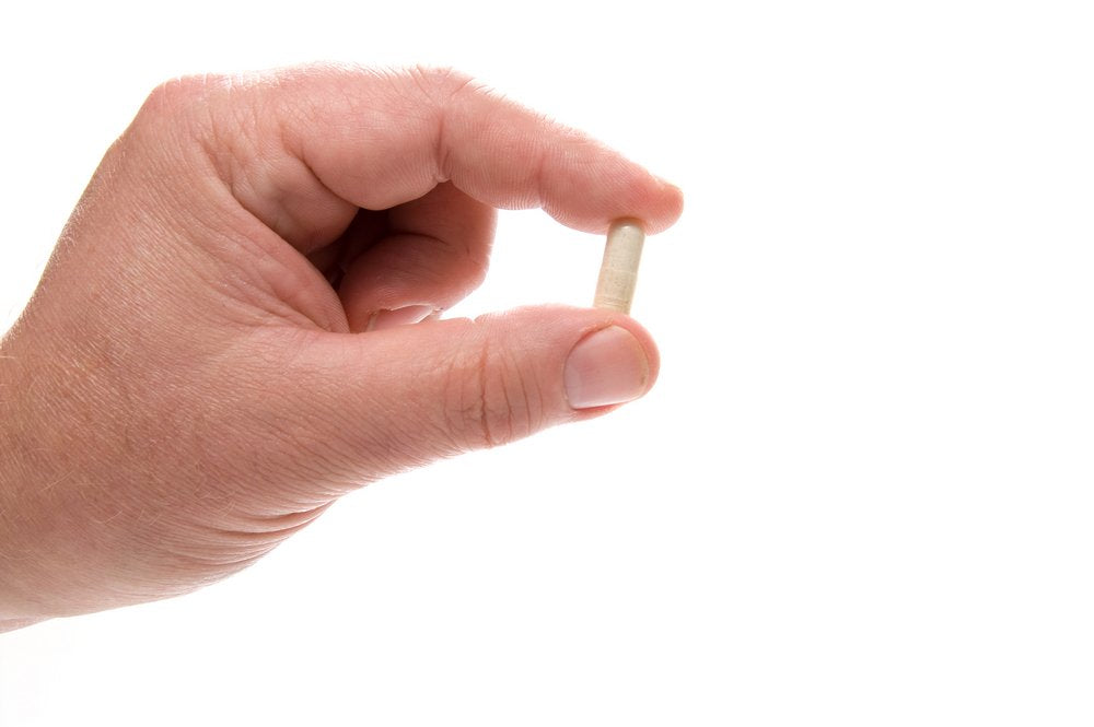 HairOmega 41-ingredient blend chart highlights comprehensive support.