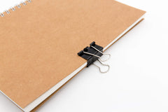 DSTELIN 1.25-inch binder clip M holds mid-size papers securely