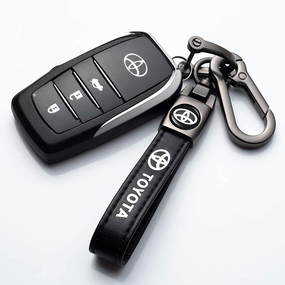 DSVI leather keychain makes a thoughtful gift or souvenir for car lovers.