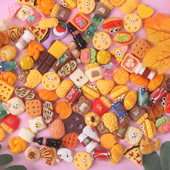 DULEFUN bread mini figure perfect for toy bakery and cafe play